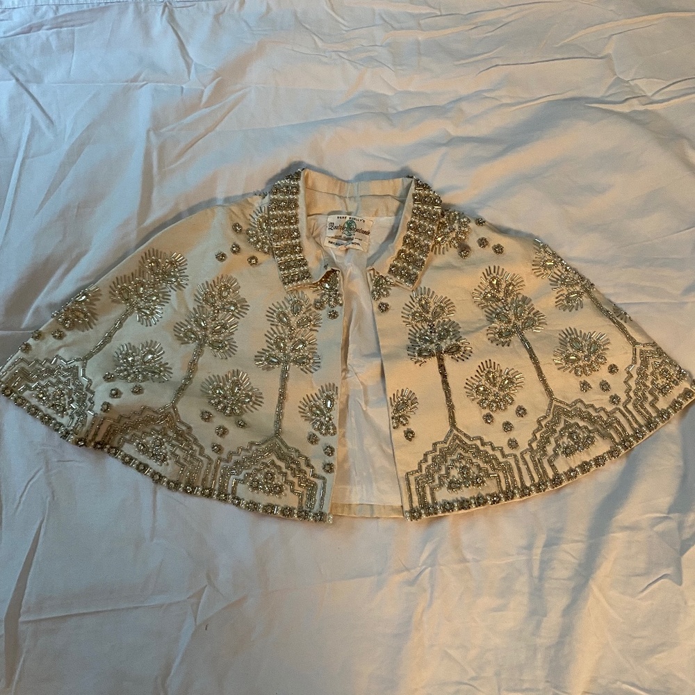 Vintage shoulder cape